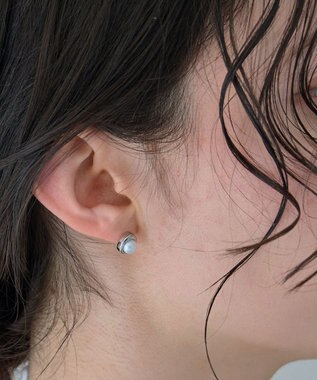 Phoebe 〈金属アレルギー対応〉ニュアンスメタルドロップパールピアス/シルバー　淡水パール/天然パール シルバー
