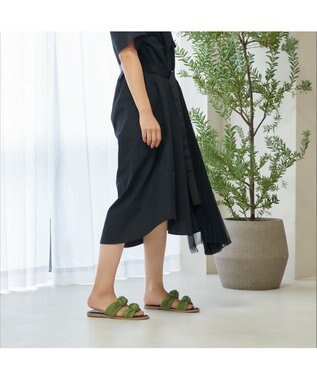 MODE ET JACOMO <carino>プリーツスポンジサンダル グリーン