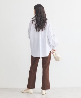 earth music&ecology レギュラーカラーフリルシャツ Off White