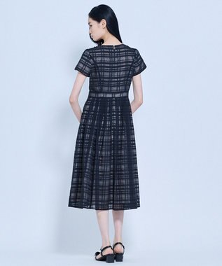 TOCCA 【星風まどかさん着用】FLOATING CHECK ドレス グレー系5