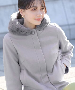 Tiaclasse エコファー付きフードショートコート グレー