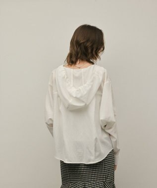 GRACE CONTINENTAL フードシャツ ホワイト