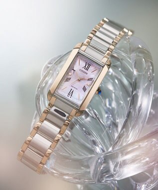 CITIZEN 【白蝶貝のレクタンギュラーモデル】使いやすいシルバーとウォームゴールドのバイカラーウオッチ ウォームゴールド