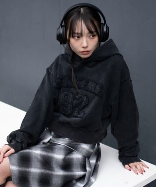 WEGO グラフィックショートプルパーカー