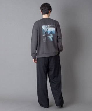 WEGO 【ユニセックス着用ITEM】アクセ付きフォトグラフィックプルオーバー ブラック中濃色