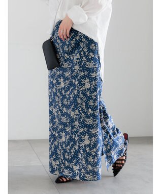 Te chichi 【LIBERTY FABRICS】フレアスカート ネイビー