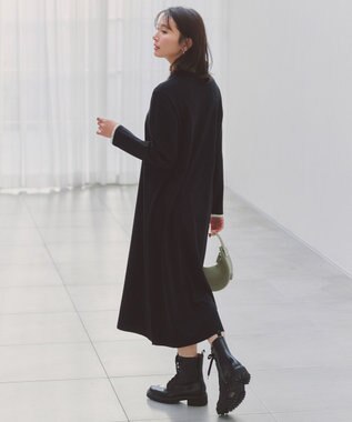 UNFILO L フリルトリミング ニットワンピース ブラック×エクリュ