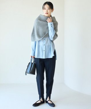 UNFILO 【WEB/一部店舗限定】ふわふわニット ケープスヌード グレー