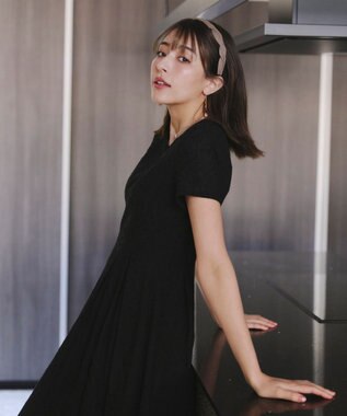 Tiaclasse ツイストデザインブレイドカチューシャ ベージュ(幅細タイプ）