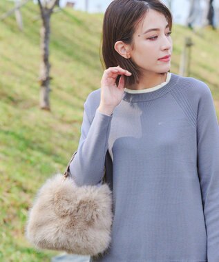 Tiaclasse フェイクファー巾着バック グレージュ