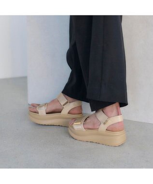 MODE ET JACOMO <noyau>厚底サテンベルクロスポーツサンダル ベージュ