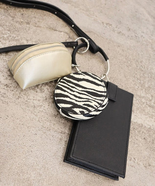 人気のためさらに新色追加 全5色展開 3ピースチャームバッグ Icb ファッション通販 公式通販 オンワード クローゼット 人気のためさらに新色追加 全5色展開 3ピースチャームバッグ Icb ファッション通販 公式通販 オンワード クローゼット