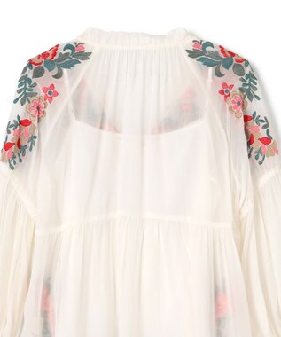 GRACE CONTINENTAL フラワー刺繍ギャザートップ ホワイト