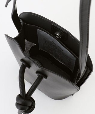 LA BAGAGERIE 【maison vert】 【多収納・軽量】ラウンドノットショルダー ブラック