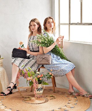 TOCCA BICOLOR RIBBON FLAT SANDALS サンダル ベージュ系