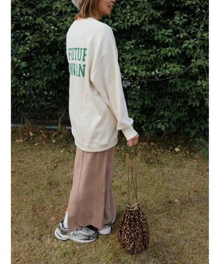 Green Parks バックロゴプリントスウェット Off White