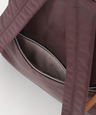 LA BAGAGERIE トライアングルリュックサック ワイン