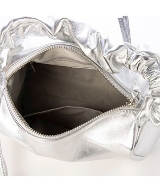 UNBILLION 『VERY』バイヤー大和美帆さんコラボ　ペルケ perche / シープボックスチェーンショルダーバッグ シルバー