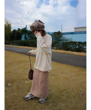 Green Parks バックロゴプリントスウェット Off White