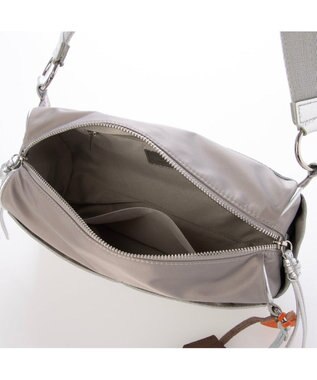 UNBILLION ペルケ perche / 牛革×ナイロンチェンジベルトキーチャームショルダー シルバー