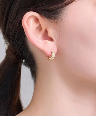 Phoebe 【金属アレルギー対応】マーガレットフラワーフープピアス　ゴールド ゴールド