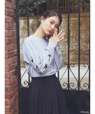 earth music&ecology Ｄｉｓｎｅｙ／袖プリントフィガロロンＴ Gray Mixture