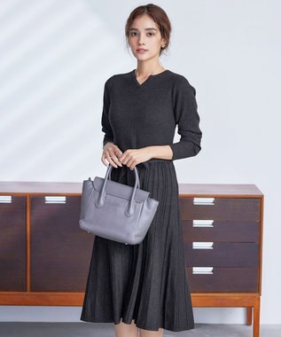 Tiaclasse 【洗える】プリーツ編みラメニットフレアワンピース ブラック