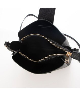 UNBILLION 【テレビ ドラマ着用アイテム】カシュカシュ cachecache / 3つ口縦型ショルダーバッグ ブラック