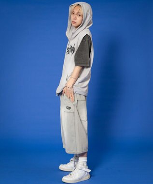 WEGO 【ユニセックス着用ITEM】ダブルニーロゴデニムショーツ グレー