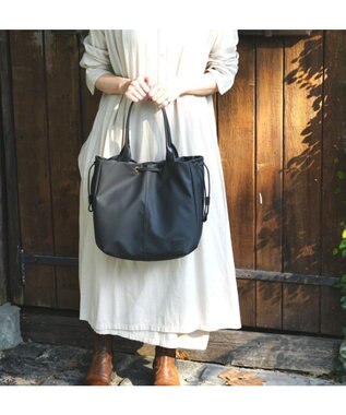 Regalo Felice 【水や汚れに強い / A4サイズ対応】巾着トート / REGALO BK(ブラック）