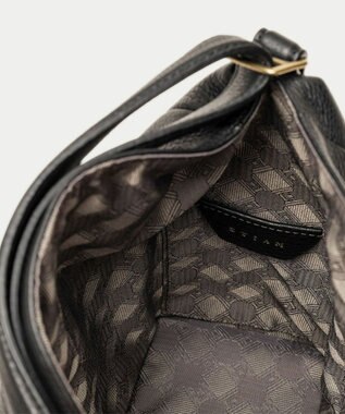 GOTAIRIKU 【ETIAM】シュリンク ハンド＆バングルバッグ《Follow》 ブラック系