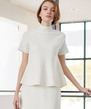 BEIGE， HOLLY / ペプラムニット Ecru