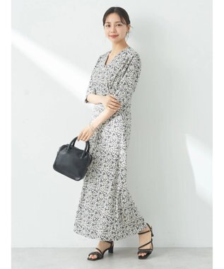 earth music&ecology 小花柄Ｖネックワンピース Ivory