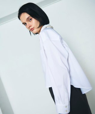 GRACE CONTINENTAL ビジューカラーシャツ ホワイト