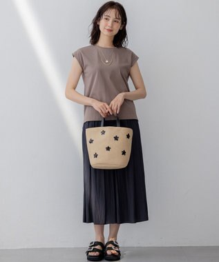 組曲 L 【春夏のNEWカラー登場】ギャザーライトデシン パンツ ネイビー系