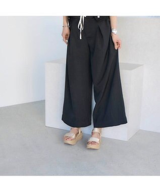 MODE ET JACOMO <noyau>厚底サテンベルクロスポーツサンダル ベージュ