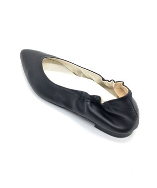 nouvelleRobe Oū 新色追加【本革・高反発】Pointed-plain ポインテッドトゥ Vカットパンプス ブラック