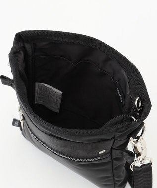 Y'SACCS テープデザイン　トラベルポシェット ブラック