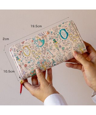 tsumori chisato CARRY 不思議の国のアリス ラウンドファスナー長財布 ピンク
