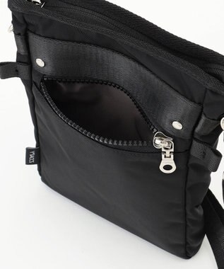 Y'SACCS テープデザイン　トラベルポシェット ブラック