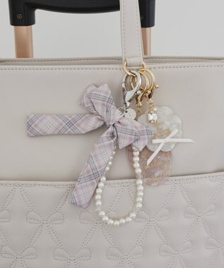 Maison de FLEUR アセチロゴフレームチャーム Pink