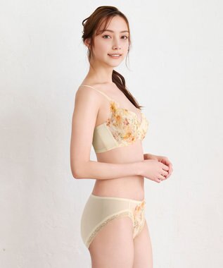 WACOAL ブラジャー 【ハグするブラ】 体温を感知してカラダになじむ 谷間メイク 脇高設計 レディース BXB478 /ワコール クリーム