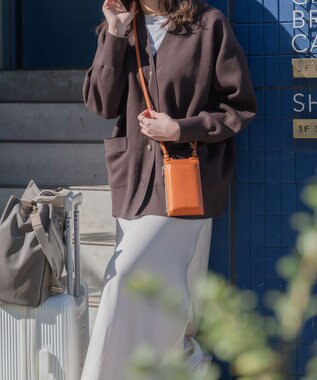 Atelier nuu 本革 スマホショルダー オレンジ