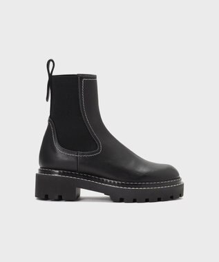 GRACE CONTINENTAL POEVE 　ショートブーツ ブラック