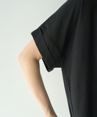 YECCA VECCA 裾ドロストデザインロゴTee Black