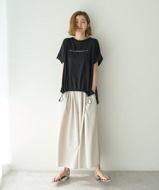 YECCA VECCA 裾ドロストデザインロゴTee Black