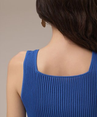 GRACE CONTINENTAL シアーフリルニットトップ ブルー