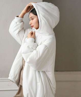 Green Parks ・ｓｗｉｎｇ　ｂｙ　モンスターパーカーコート Off White