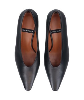 INTER-CHAUSSURES 【ANGEL ALARCON】ポインテッドトウディープカットパンプス ブラック