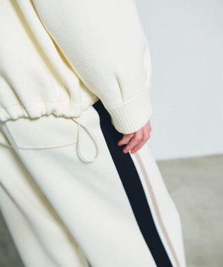 GRACE CONTINENTAL ロゴ刺繍ニットパーカー ホワイト